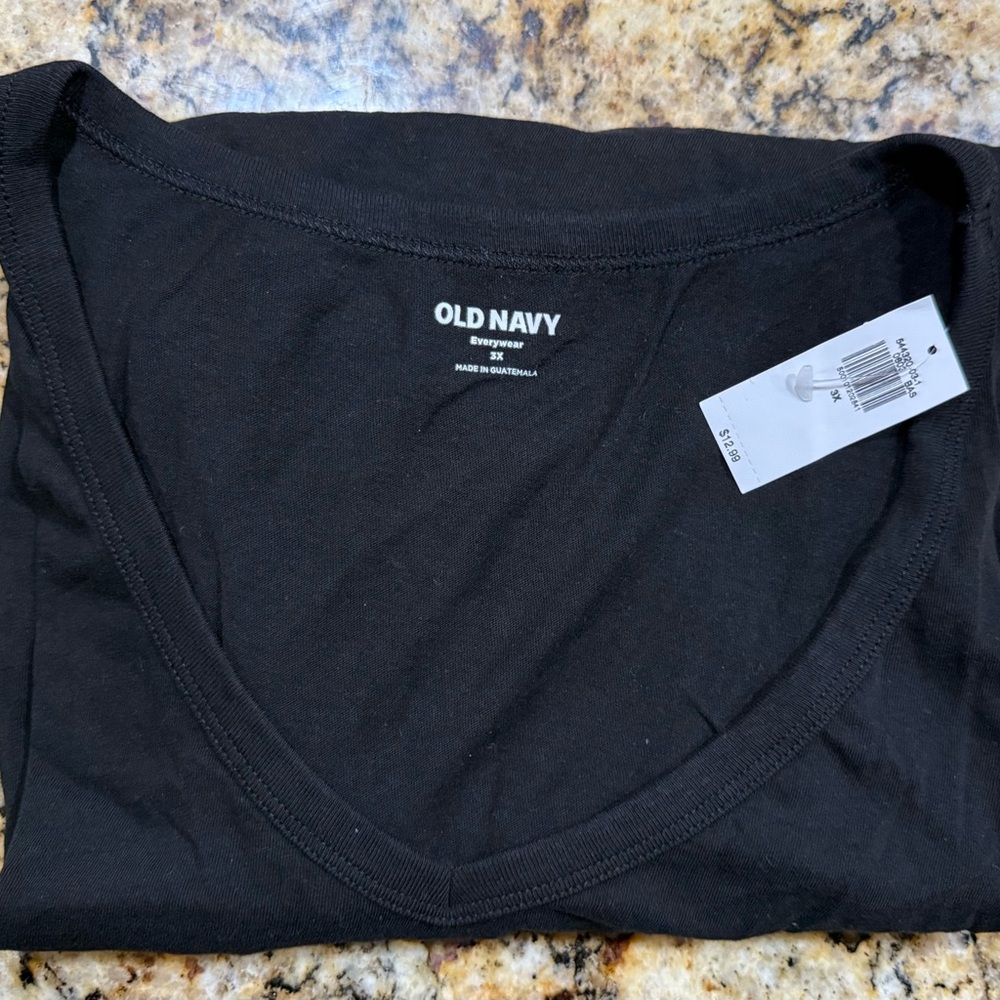 NWT Old Navy Everywhere V- neck